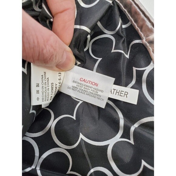 DISNEY PARKS EXCLUSIVE MERCHANDISE LARGE SILVER METALLIC TOTE BAG MICKEY MOUSE - Picture 9 of 12